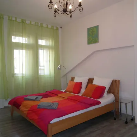 Old Town Spacious Apartment