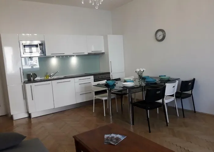 Old Town Spacious דירה פראג